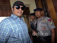 John Kei Bacakan Pledoi
