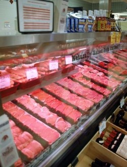 Daging Sapi vs Babi, Mana yang Lebih Bergizi?