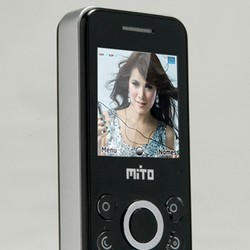 Mito Bikin Ponsel Mini Seukuran Korek Api