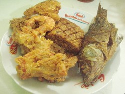 Sedep Mantep Jajan di Warnas Cilacap