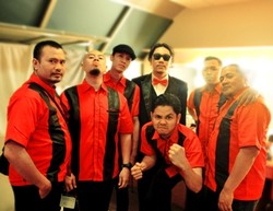 Leonardo Ringo Rekam Ulang Lagu Natal Klasik, Santa Claus is Coming to Town