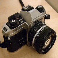 Modifikasi Kamera Film 35mm Jadi DSLR Nikon Bocor