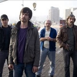 Profugos, Kisah 4 Laki-Laki yang Jadi Buronan Mafia & Polisi