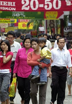 Midnight Sale Bantu Dorong Ekonomi RI di Akhir Tahun