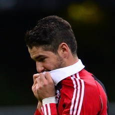 Hilang dari Situs Belanja Online Klub, Pato Hendak Dijual?