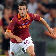 Diisukan Jadi Pengganti Lampard, Pjanic Tersanjung