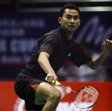 Tommy, Lindaweni dan Febe Lolos