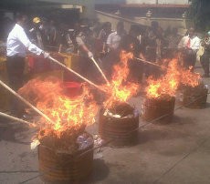 Tutup Hidung! Ada Pembakaran 51 Kg Ganja di Polres Jaktim