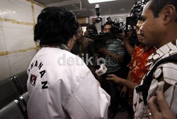 Saiful Mujani Bersaksi untuk Bupati Buol Amran Batalipu