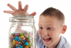 Wah! Kebanyakan Gula Bikin Anak Nggak Konsentrasi Belajar