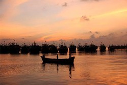 Libur Panjang di Jawa Tengah, Wajib ke Pantai Bonang!