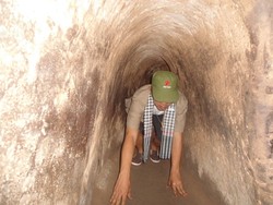 Blusukan di Gua Tentara Vietkong