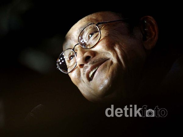 Habibie Bicara Film Habibie & Ainun