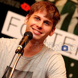 Tragedi SD Sandy Hook, Foster the People Ikut Jadi Korban