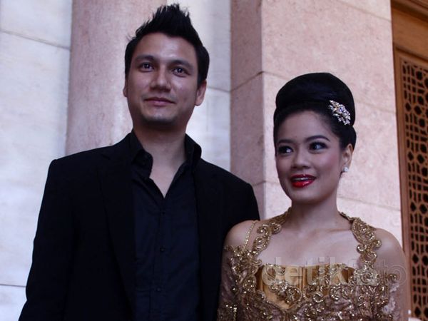 Para Artis Ramaikan Pernikahan Olla & Aufar