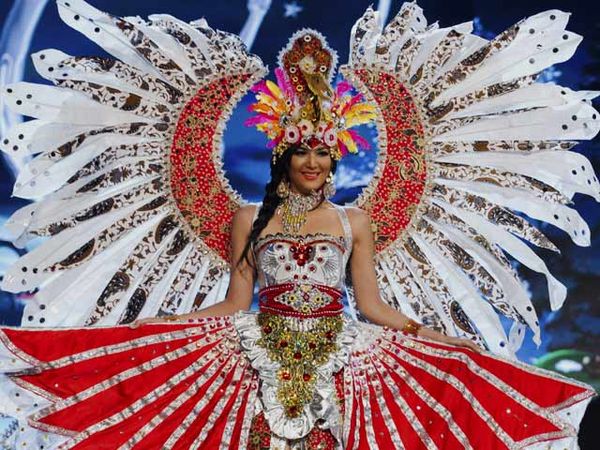 10 Kostum Nasional Terbaik di Miss Universe 2012