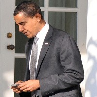 Presiden Obama Masih Pakai Blackberry, Kok