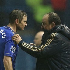 Benitez Puji Reaksi Si Biru