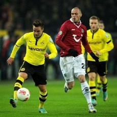 Hat-trick Goetze Loloskan Dortmund ke Delapan Besar