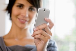 Ini Trik Agar Otak Tak Direbus Ponsel