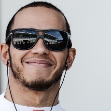 Kedatangan Hamilton Menambah Tekanan untuk Mercedes
