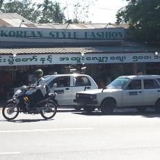 Mobil Myanmar Pakai Setir Kanan, Jalan pun di Kanan