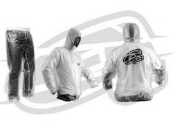 Jas Hujan Transparan, Asyik Buat Gaya 