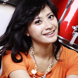 Oktiya Menjemput Berkah dari Tren K-Pop