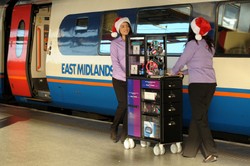 Naik Kereta di Inggris Bisa Beli PlayStation Sampai iPad!