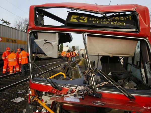 Dicium Kereta, Bus Ringsek