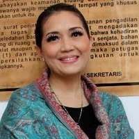 Chyntia Maramis Tuduh Suami Sembunyikan Uang