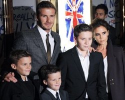Keluarga Beckham Dinobatkan Jadi Keluarga Selebriti Paling Stylish