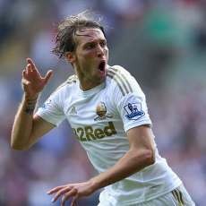 Michu: Seperti Arsenal, MU Juga Bisa Dikalahkan