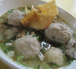 Cara Membedakan Bakso Babi 
