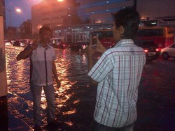 Kolam di Thamrin Jadi Ajang Foto-foto Warga