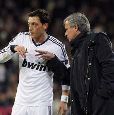 Tak Biasa Kalah, Mourinho Minta Madrid Bangkit