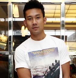 Nonton 5 cm Sepuluh Kali, Denny Sumargo Tak Bosan 