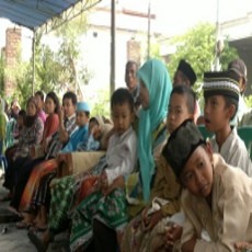 Libur Sekolah, Banyak Anak Ikut Sunat Massal