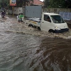 Pemkot Bandung Klaim Drainase Berfungsi Baik