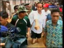 Jokowi Cari Solusi Banjir