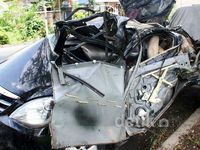 Sisa-sisa Kecelakaan Maut di Lumajang