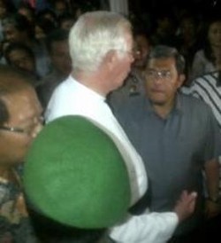 Muspida Jabar Keliling Pantau Gereja di Bandung