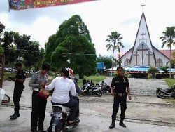 Natal di Pekanbaru Lancar