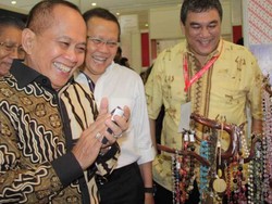 Menteri Koperasi & UKM Ajak Masyarakat Yogya Tonton CNBC