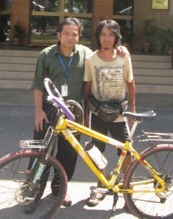 Gowes Malang-Malaysia Seorang Diri, Hakam Kampanye Save Turtle