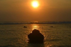 Inilah 6 Destinasi Wisata Andalan di Ujung Genteng