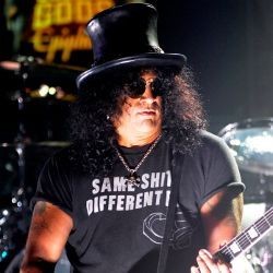 Slash Rilis Video Klip Lewat Aplikasi Khusus iOS