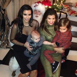 Yuk, Intip Gaya Seleb Hollywood Rayakan Natal