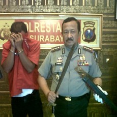 Sang Adik Dilecehkan, Kakak Bertindak