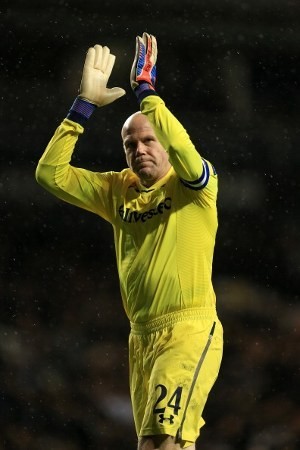 Tottenham Tambah Kontrak Friedel